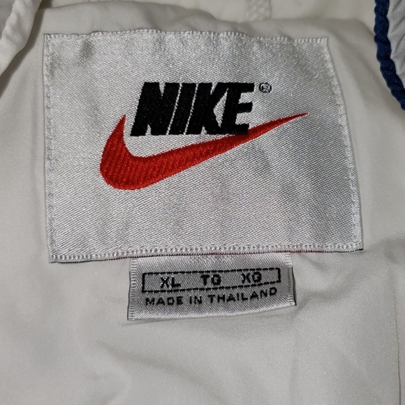 *Jacket - Picture 5 of 6